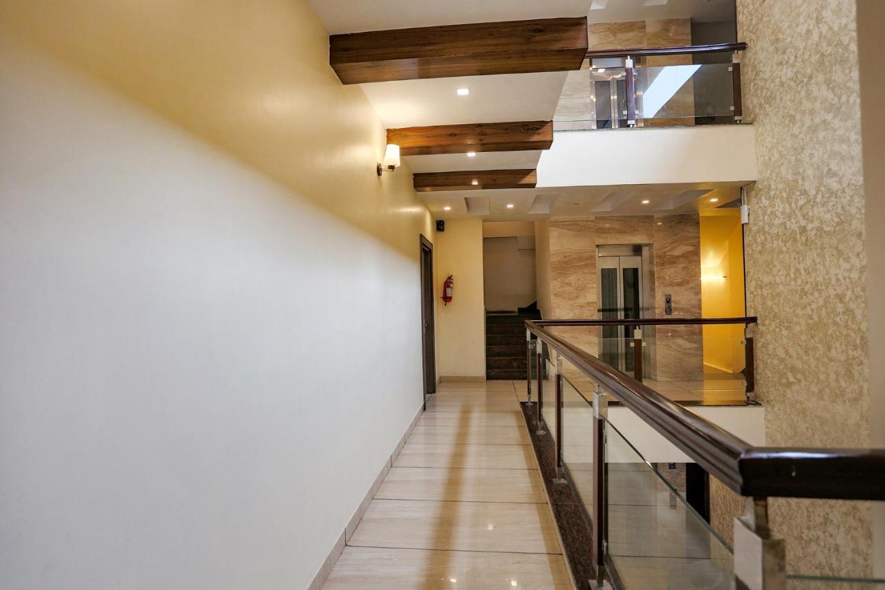 Fabhotel Winter Line Inn Массури Экстерьер фото