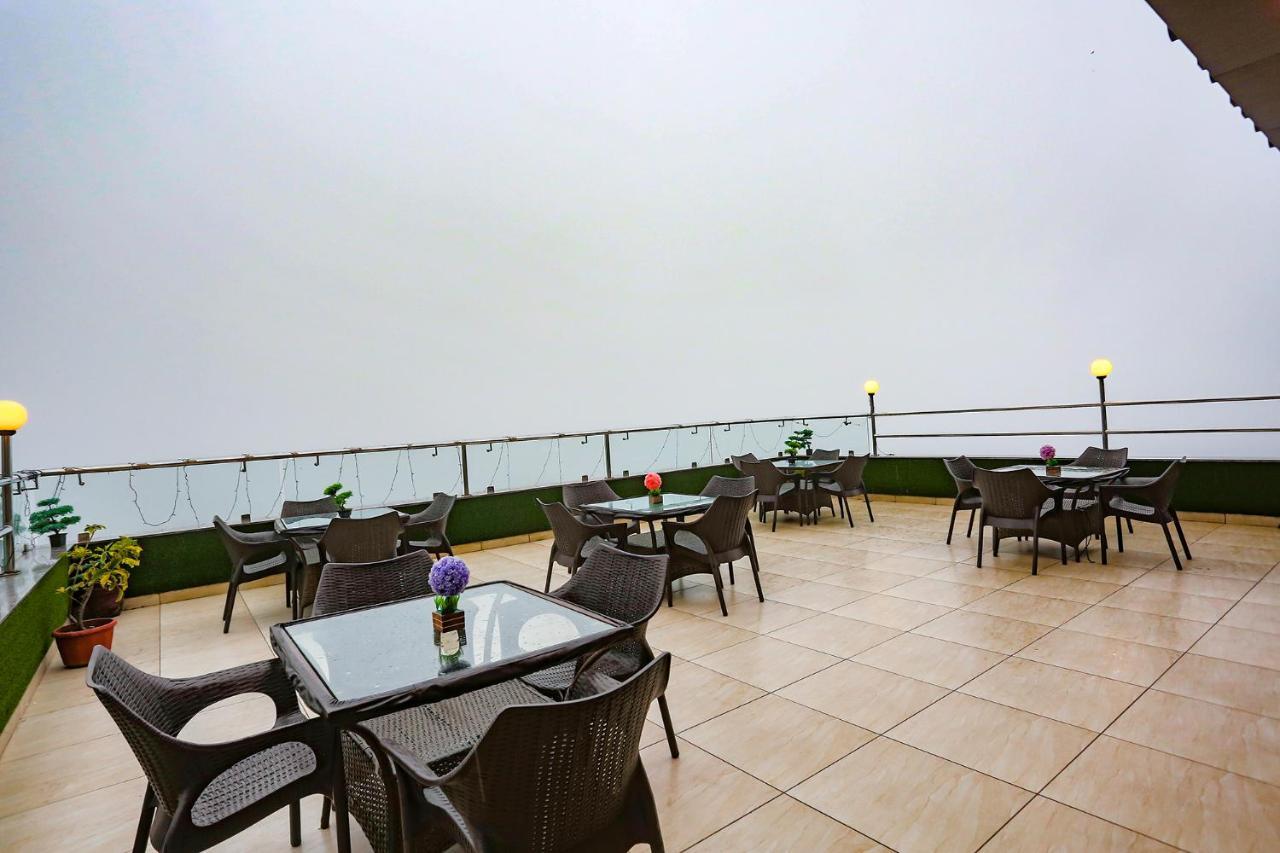 Fabhotel Winter Line Inn Массури Экстерьер фото