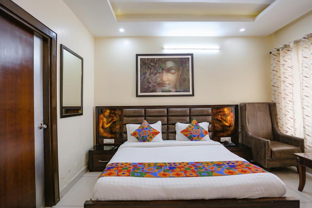 Fabhotel Winter Line Inn Массури Экстерьер фото